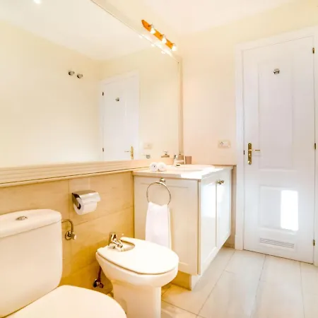 Holiday home Mesmerising Holiday In With Swimming Pool *
